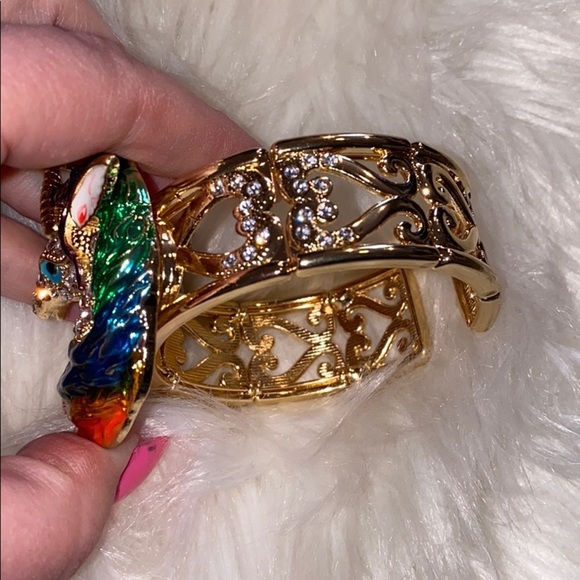 New without tags cuff bracelet/brooch - Picture 3 of 6